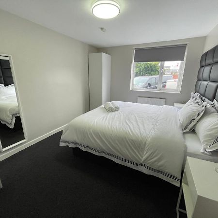 Mays Apartments - 102 Mill Street, Free Parking, 2 Minute Walk To Baltic Market And City Centre - Apartments Sleep 1-10 Guests Liverpool Exterior foto