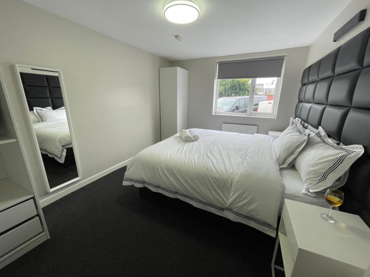 Mays Apartments - 102 Mill Street, Free Parking, 2 Minute Walk To Baltic Market And City Centre - Apartments Sleep 1-10 Guests Liverpool Exterior foto