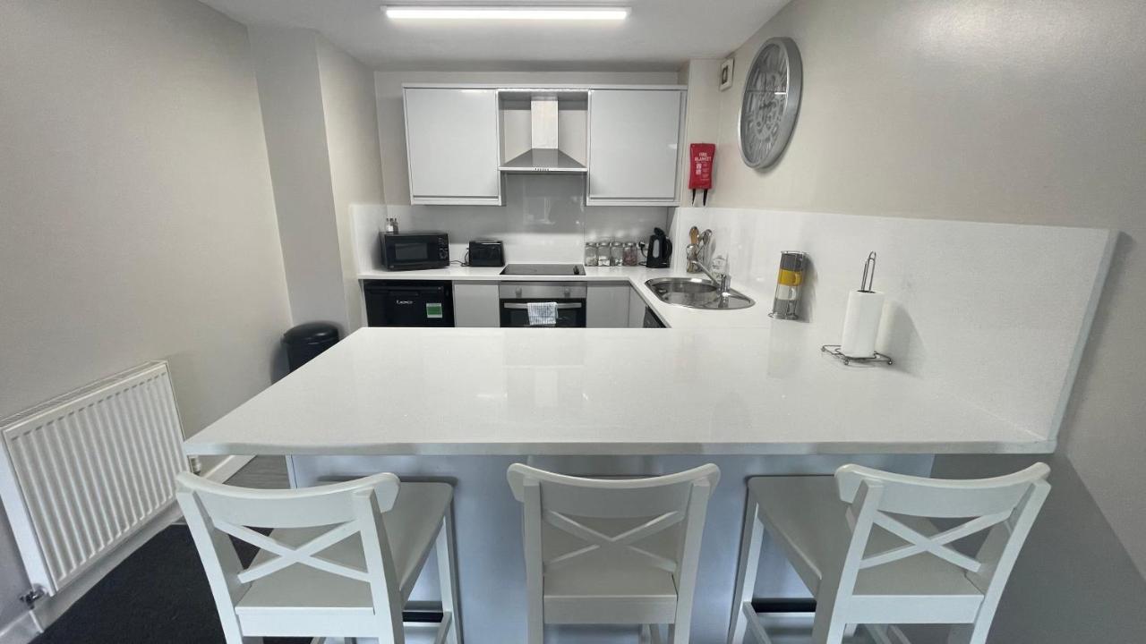 Mays Apartments - 102 Mill Street, Free Parking, 2 Minute Walk To Baltic Market And City Centre - Apartments Sleep 1-10 Guests Liverpool Zimmer foto
